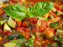 Fot. Wkn, Sos pomidorowo-cukiniowy do tagliatelle