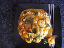 Fot. mariolek8, Krewetki w sosie czosnkowo pomidorowym
