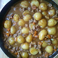 Gulaszowy mix jednogarnkowy