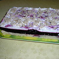 Biszkopt z czarną porzeczką