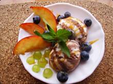 Fot. msewka, Deser lodowy czekoladowo-owocowy.