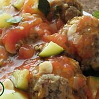 Klopsiki serowe z lubczykiem.