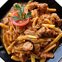 Gulasz wieprzowy z fasolką