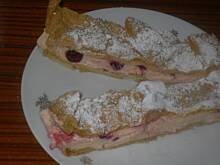 Fot. Teresa.Marcjan, Góralka niskopienna z owocami i kremem