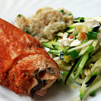 Roladki z cukinią i fetą