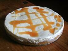 Fot. Lady Monet, Łatwy sernik (cheesecake) z syropem różanym