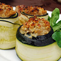 Aromatyczna kasza jęczmienna w rulonikach z cukini