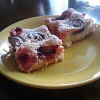 Tradycyjny placek ze śliwkami