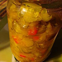 Sałatka ogórkowa z kurkumą