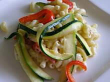 Fot. Bianuś, Makaron z cukinią w sosie serowym