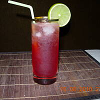 Drink wiśniówka rickey