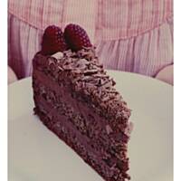 Bezmączny tort orzechowo-czekoladowy