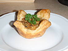 Fot. bronislawa70, Paszteciki z mięsa mielonego i pieczarek- tulipany