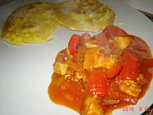 Fot. sebek, Indyjskie chlebki chapati z sosem paprykowym
