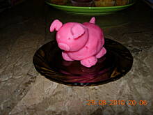 Fot. Satina, Świnka z masy cukrowej