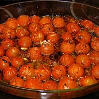 Rolady z piersi kurczaka z serem mozzarella,pomidorami koktailowymi i octem balsamico