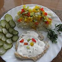 Sznycle z indyka pod pierzynką z ricotty.