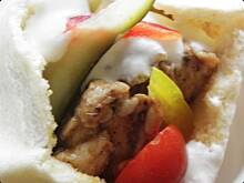 Fot. msewka, Pita z gyrosem i warzywami.