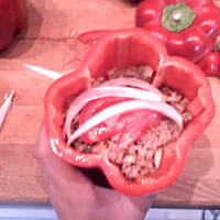 Papryka faszerowana mięsem i pieczarkami