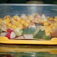 śnidaniowa sałatka warstwowa do pracy wg Sarittki