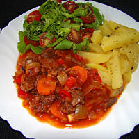 Gulasz wołowy na sposób "Czav"