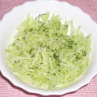 Surówka dietetyczna z ogórka