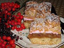 Fot. Agussia834, Szarlotka z różową pianą