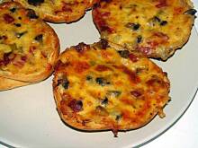 Fot. gluestick, Zapiekane bułeczki