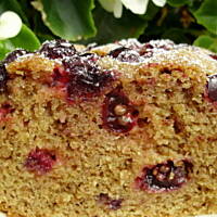 Razowe ciasto z winogronem