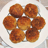 Kotlety mięsno - makaronowe wg M&Ł