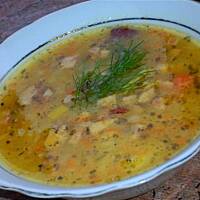 Zupa grochówka z kurkami