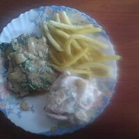 polędwica w sosie śmietankowo- pietruszkowym