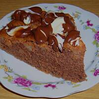 Ciasto z jabłkami i polewą czekoladową