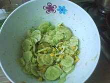 Fot. ezelka, Sałatka ze świeżych ogórków, pyszna alternatywa dla mizerii