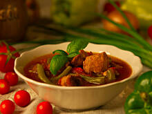 Fot. Wkn, Łopatka w pomidorach