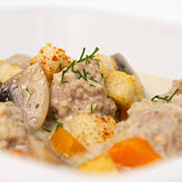 Zupa pieczarkowa z klopsikami