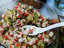 Fot. niebieska-różyczka, Sałatka z surimi z kaparami