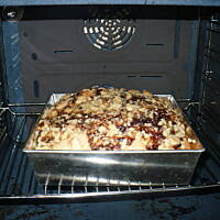 Ciasto drożdżowe z powidłami i kruszonką