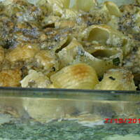 Zapiekanka makaronowo-szpinakowa z serem