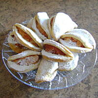 Cynamonki lub ciastka przez maszynkę