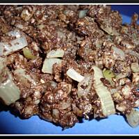 Kaszanka z cebulą na ciepło