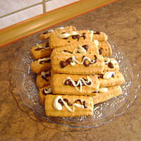 Cynamonki lub ciastka przez maszynkę