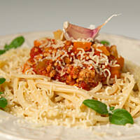 Sos bolognese mocno pomidorowy