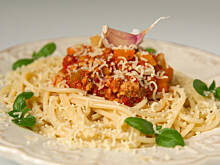 Fot. Wkn, Sos bolognese mocno pomidorowy