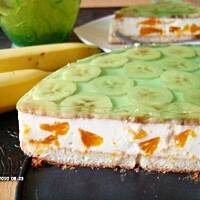 Sernik na zimno z białą czekoladą i owocami