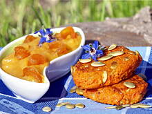 Fot. pchelka79, Placki marchwiowe z sosem z suszonych moreli