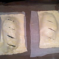 Kurczak w cieście francuskim ze szpinakiem