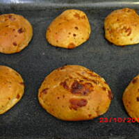 Pizzowe wypieki na styl śródziemnomorski