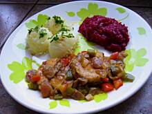 Fot. niebieska-różyczka, Medaliony drobiowe z winogronami i papryką