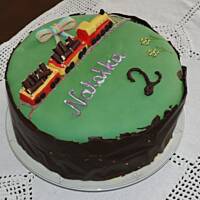 Przykładowe dekorowanie - tort urodzinowy dla dziecka